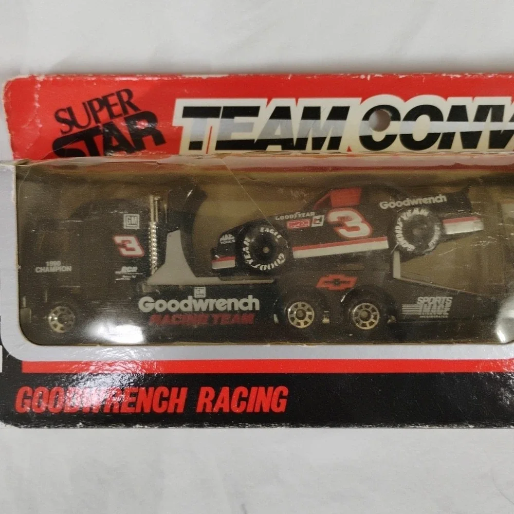 Huge NOS‎ 20pc Collectible NASCAR Hot Wheels Cars Trucks Damaged Packages Lot
